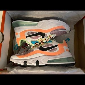 Nike Air Max 270 React SE
